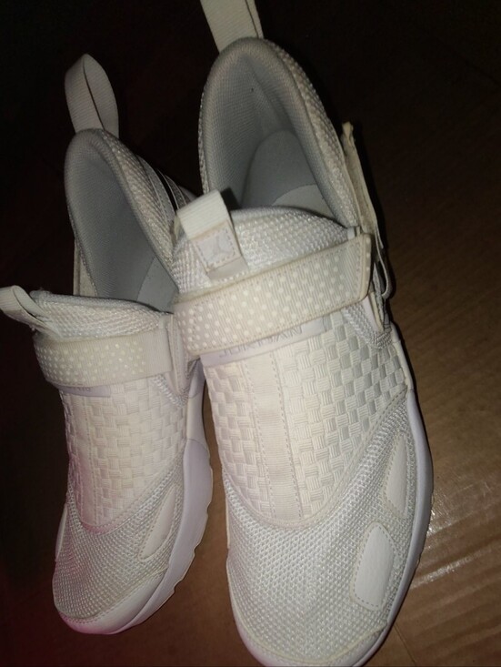 Jordan Other - Mens Size 10 Air Jordan Trunner LX 'Triple White'